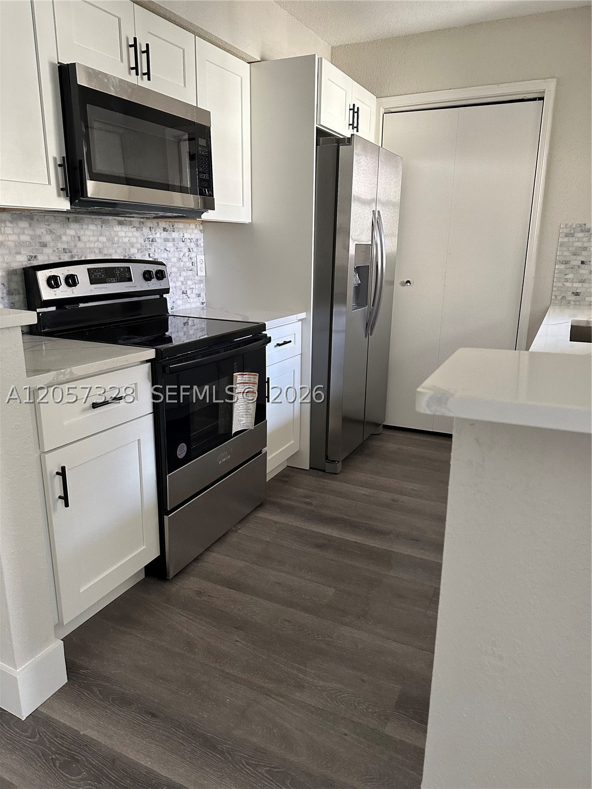SAVANNAH AT RIVERSIDE CON - Residential