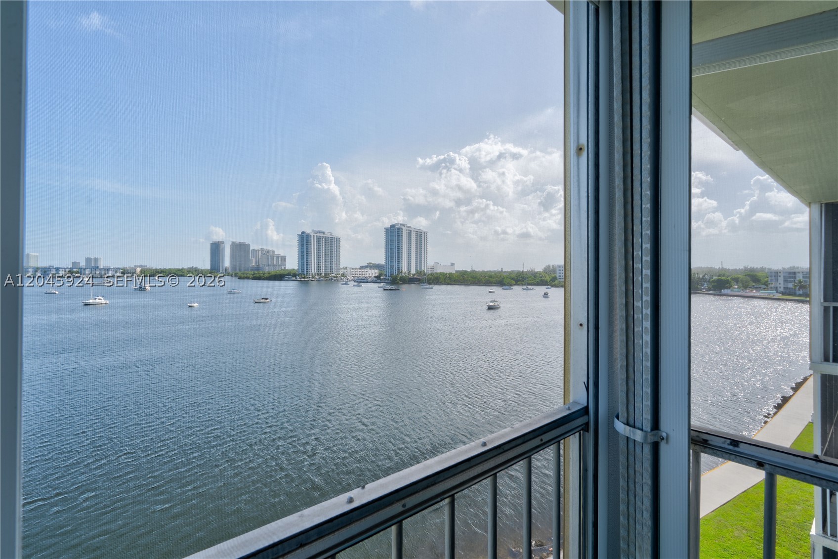 POINT EAST SEC 4 CONDO - Residential