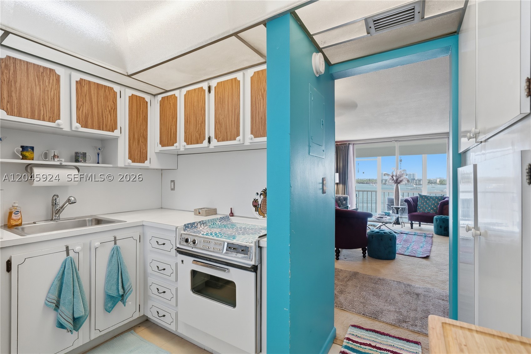 POINT EAST SEC 4 CONDO - Residential
