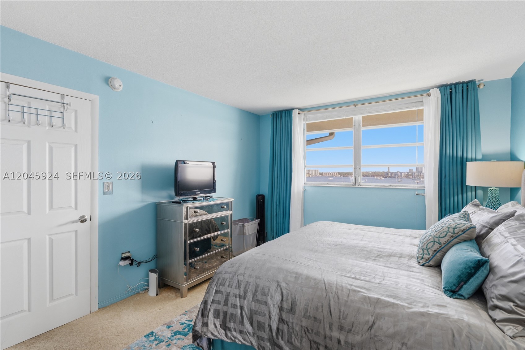 POINT EAST SEC 4 CONDO - Residential