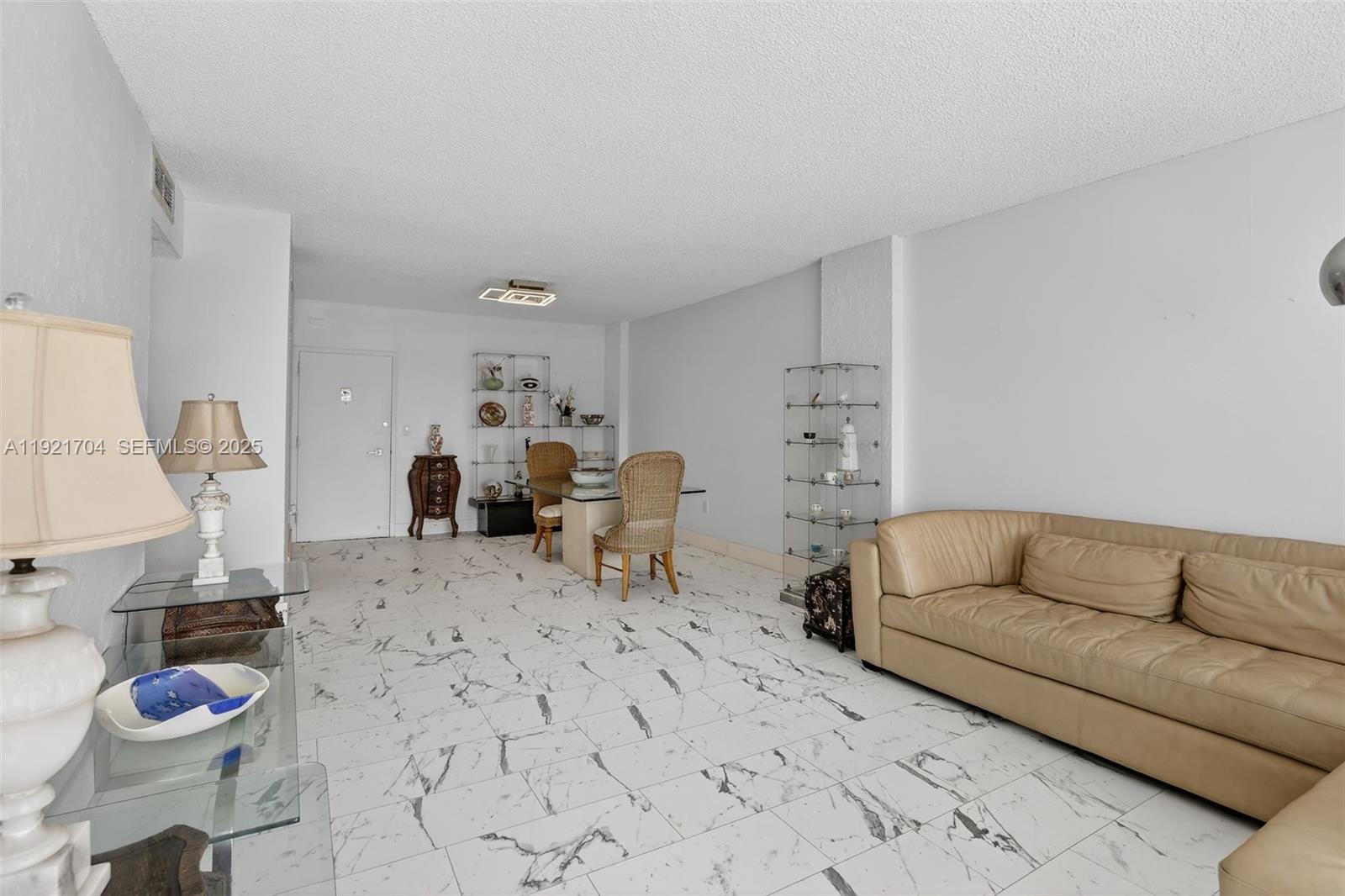 ARLEN HOUSE CONDO - Residential