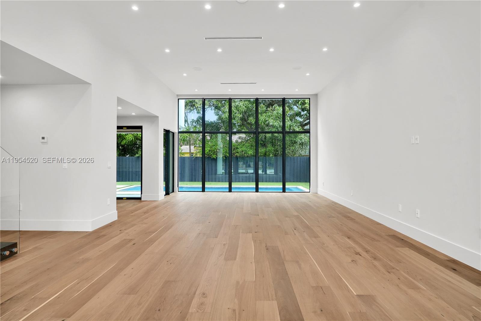 COLUMBIA PARK CORR PL - Residential