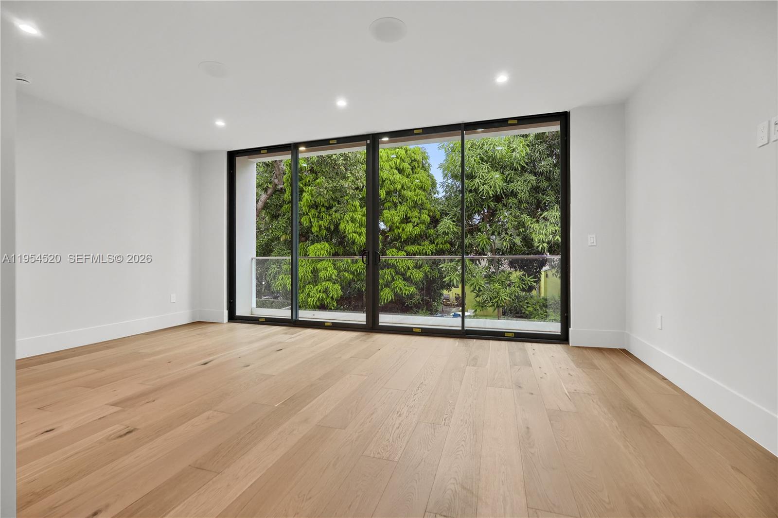 COLUMBIA PARK CORR PL - Residential