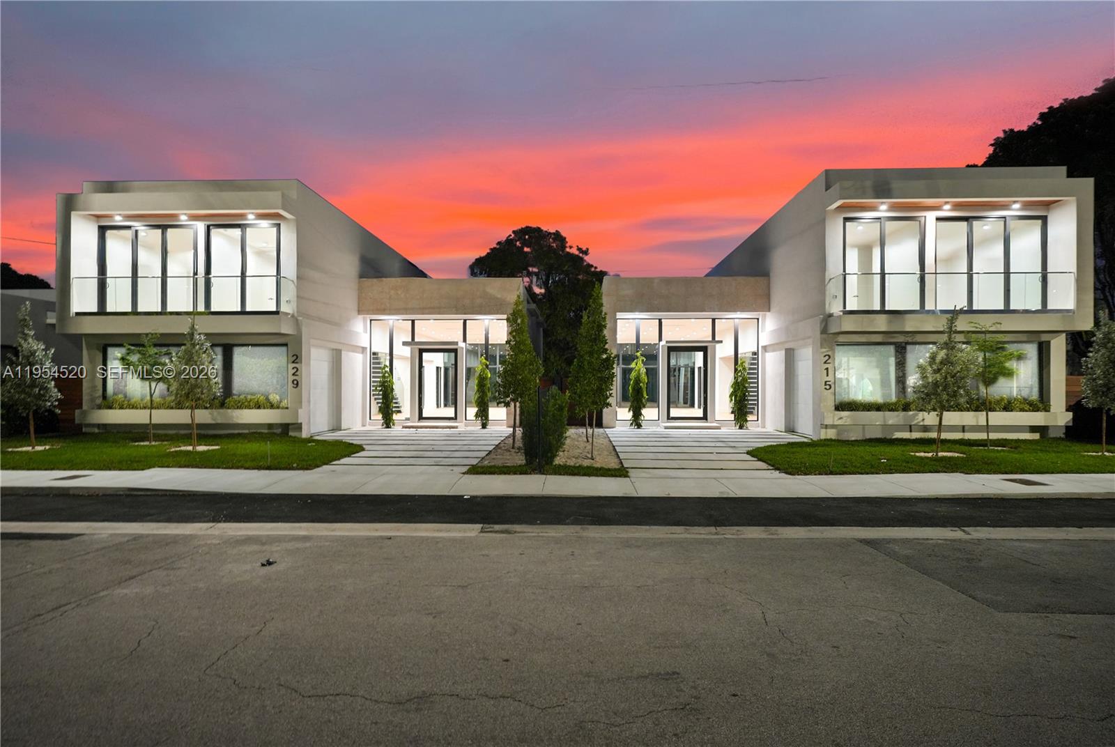 COLUMBIA PARK CORR PL - Residential
