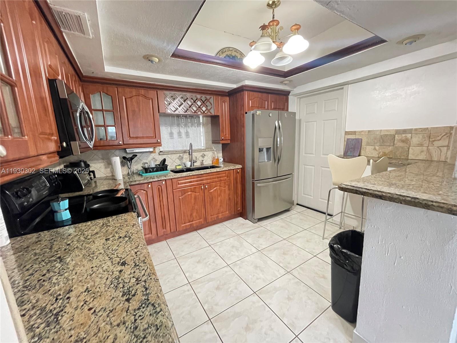 THE TROPICS AMD - Residential