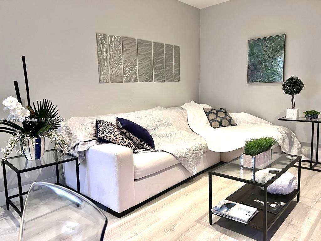 LINCOLN PLACE CONDO - Residential Lease
