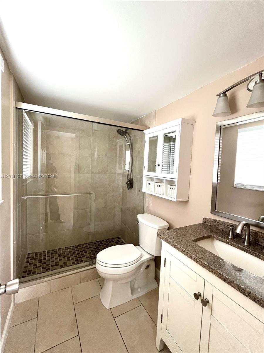 ORIOLE GARDENS TWO 63 CON - Residential