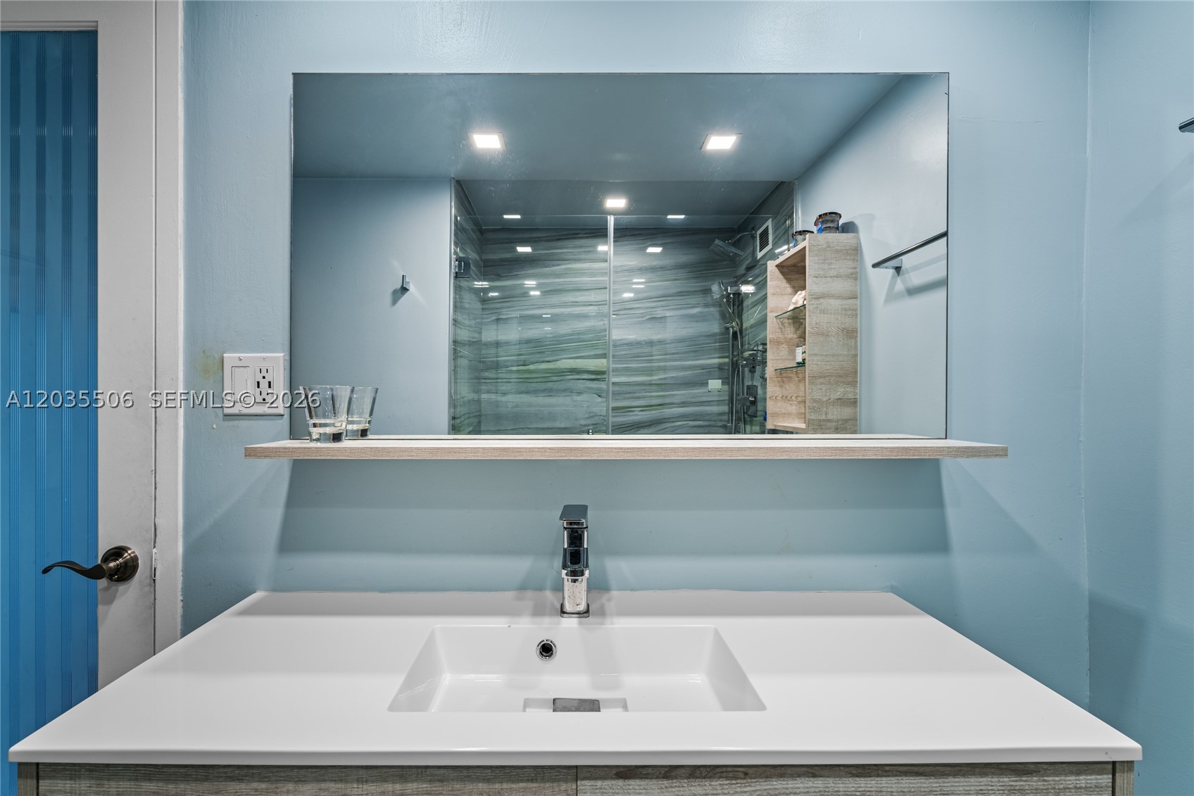 MIRADOR 1000 CONDO - Residential