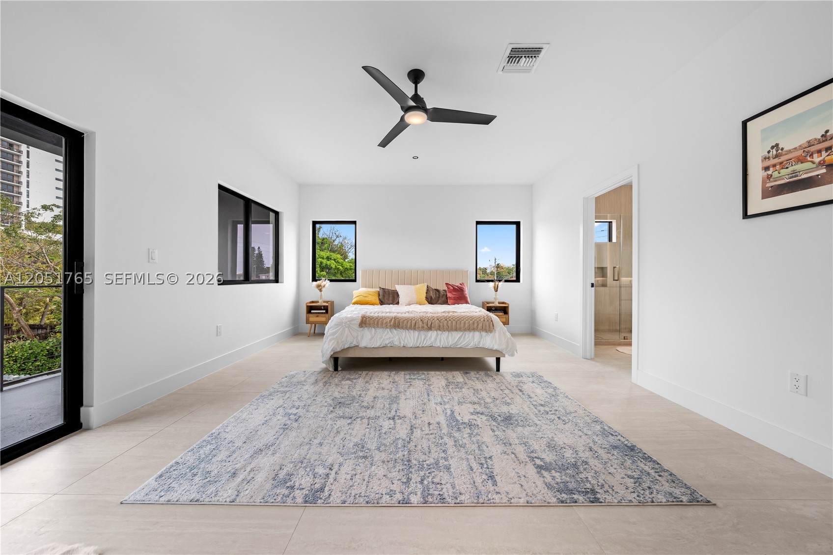 MIAMI SUBURBAN ACRES - Residential Lease