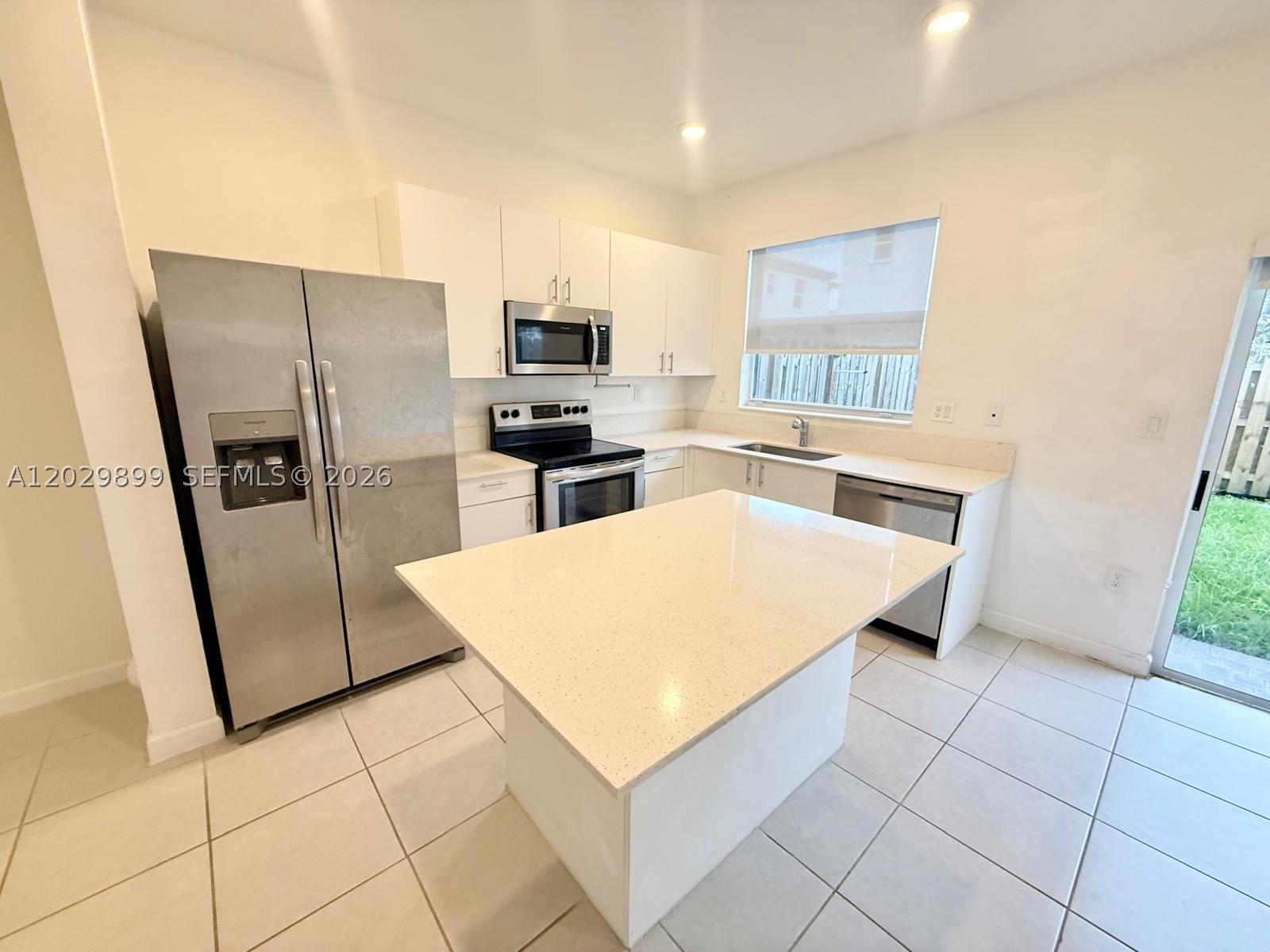 CEDAR POINTE - PARADISE - Residential Lease