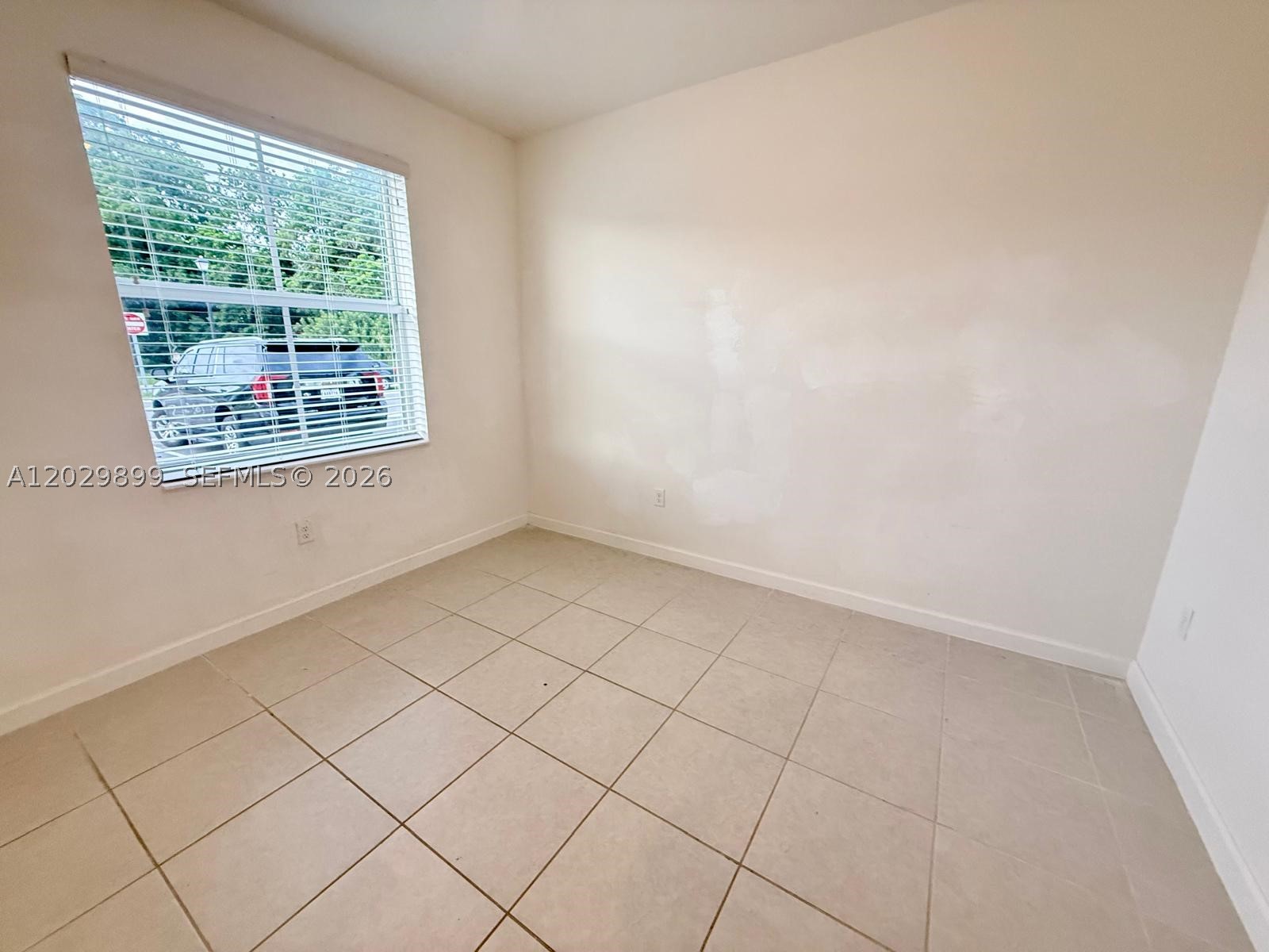 CEDAR POINTE - PARADISE - Residential Lease