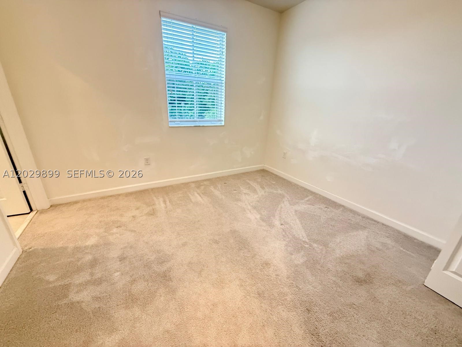 CEDAR POINTE - PARADISE - Residential Lease