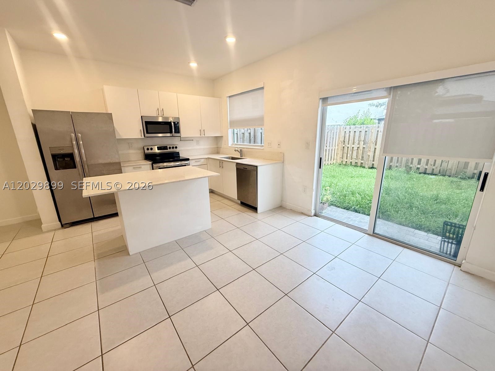 CEDAR POINTE - PARADISE - Residential Lease
