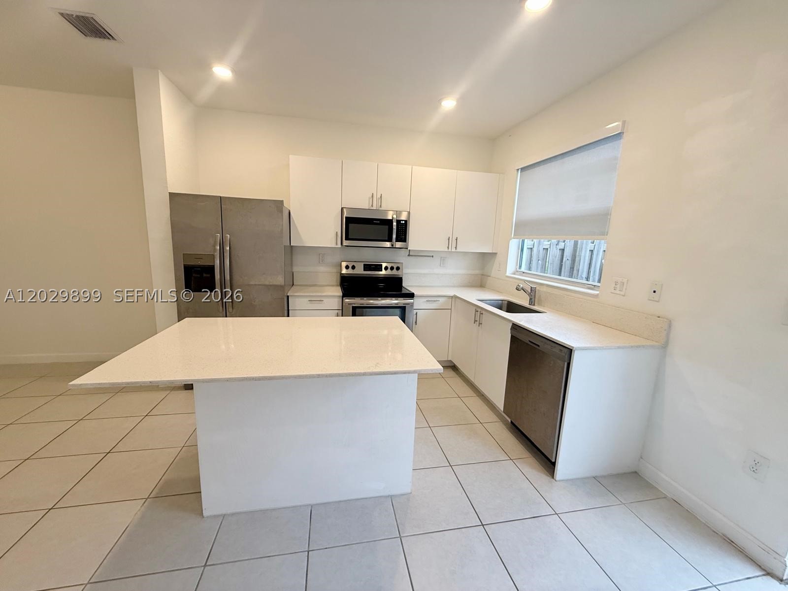 CEDAR POINTE - PARADISE - Residential Lease
