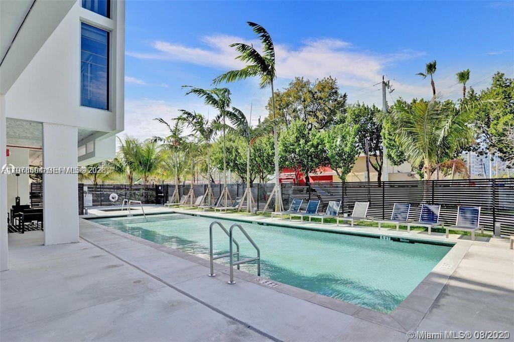 THE HIGHLANDS CONDO - Residential