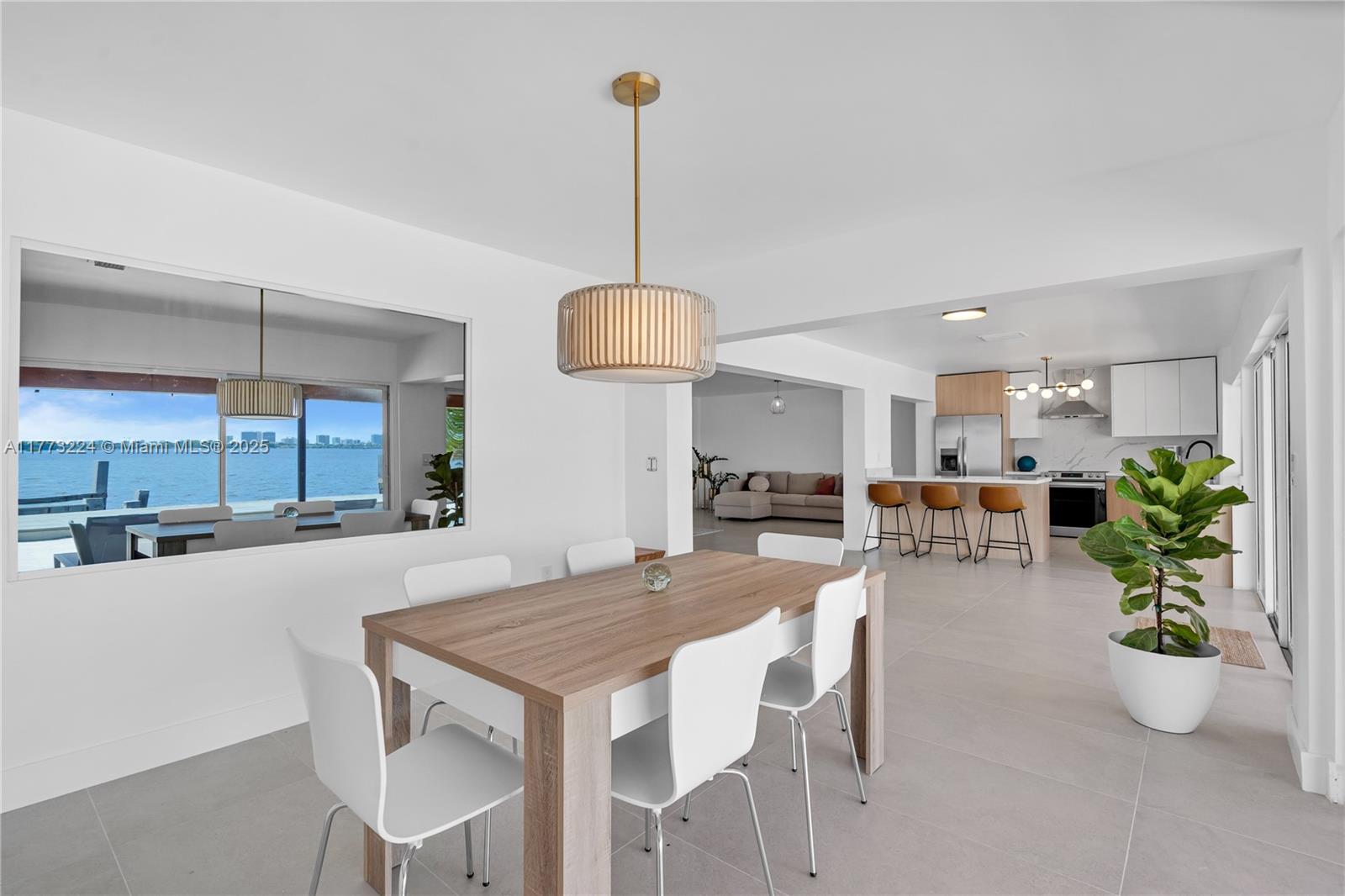 BISCAYNE SHORES CORR PLAT - Residential