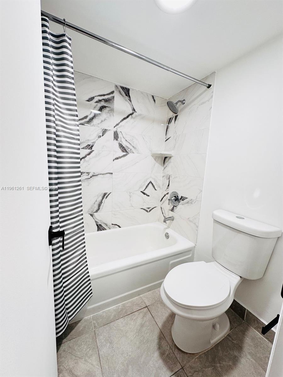 FOXCROFT APTS INC CONDO - Residential