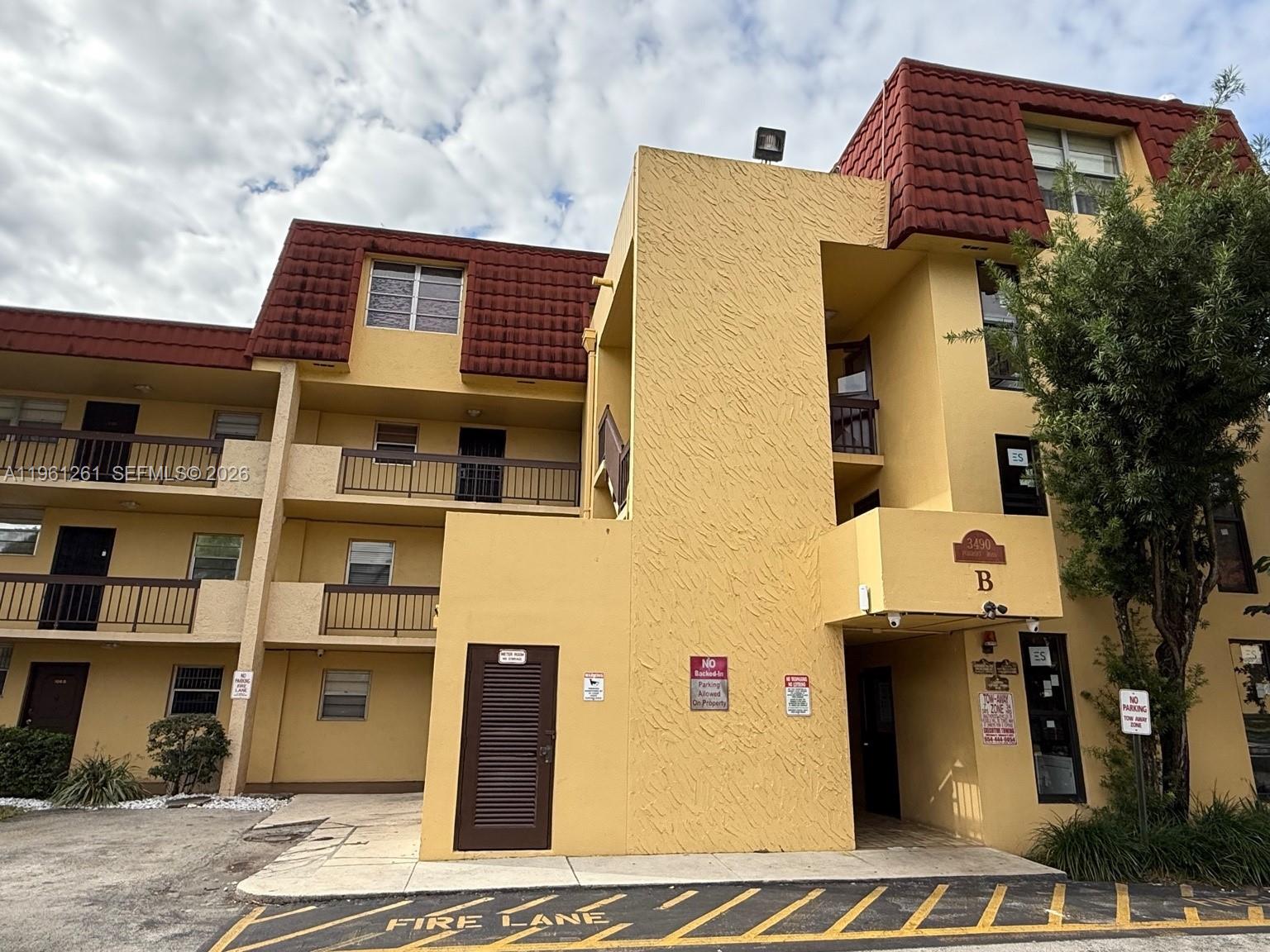 Immaculate and beautifully remodeled condo in the heart of Miramar, this spacious 1 bedroom, 1.5 bath unit offers enough space to easily use a second bedroom, while still maintaining a comfortable living and dining area. Modern kitchen with updated cabinetry, stainless steel appliances, new A/C and new garbage disposal. both bathrooms modern renovated. Enjoy abundant natural light, no neighbors behind, and the convenience of an elevator and laundry room right next to the unit. swimming pool and playground and ideally located close to the Turnpike, shops and dining area close to Trader Joes & Publix. has an special assessment of $71 monthly that has been paid so far (condominium has Reserves)