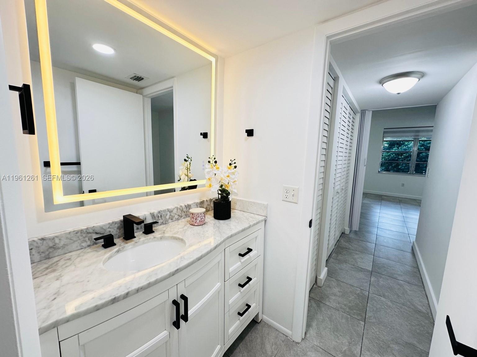 FOXCROFT APTS INC CONDO - Residential