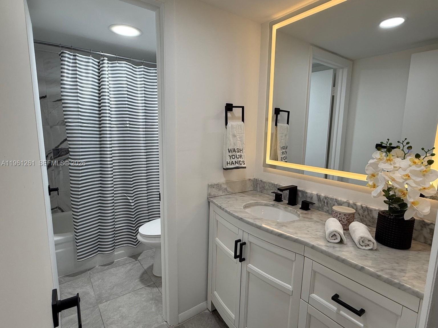 FOXCROFT APTS INC CONDO - Residential