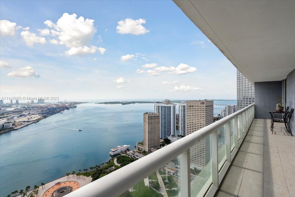 50 BISCAYNE CONDO - Residential