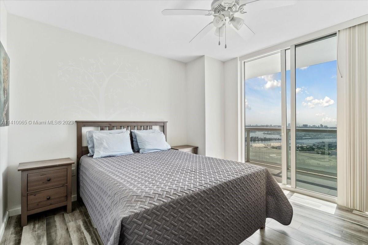 50 BISCAYNE CONDO - Residential