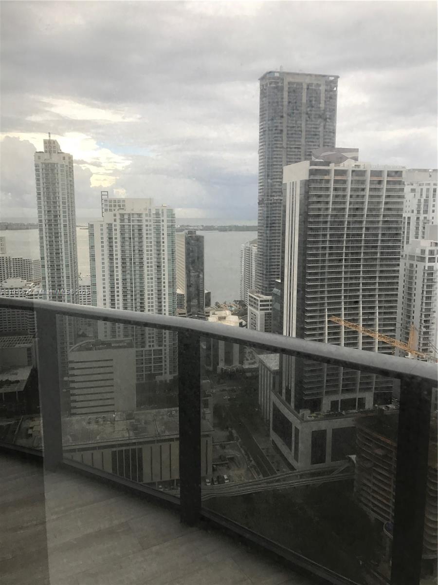 BRICKELL HEIGHTS WEST CON - Residential Lease