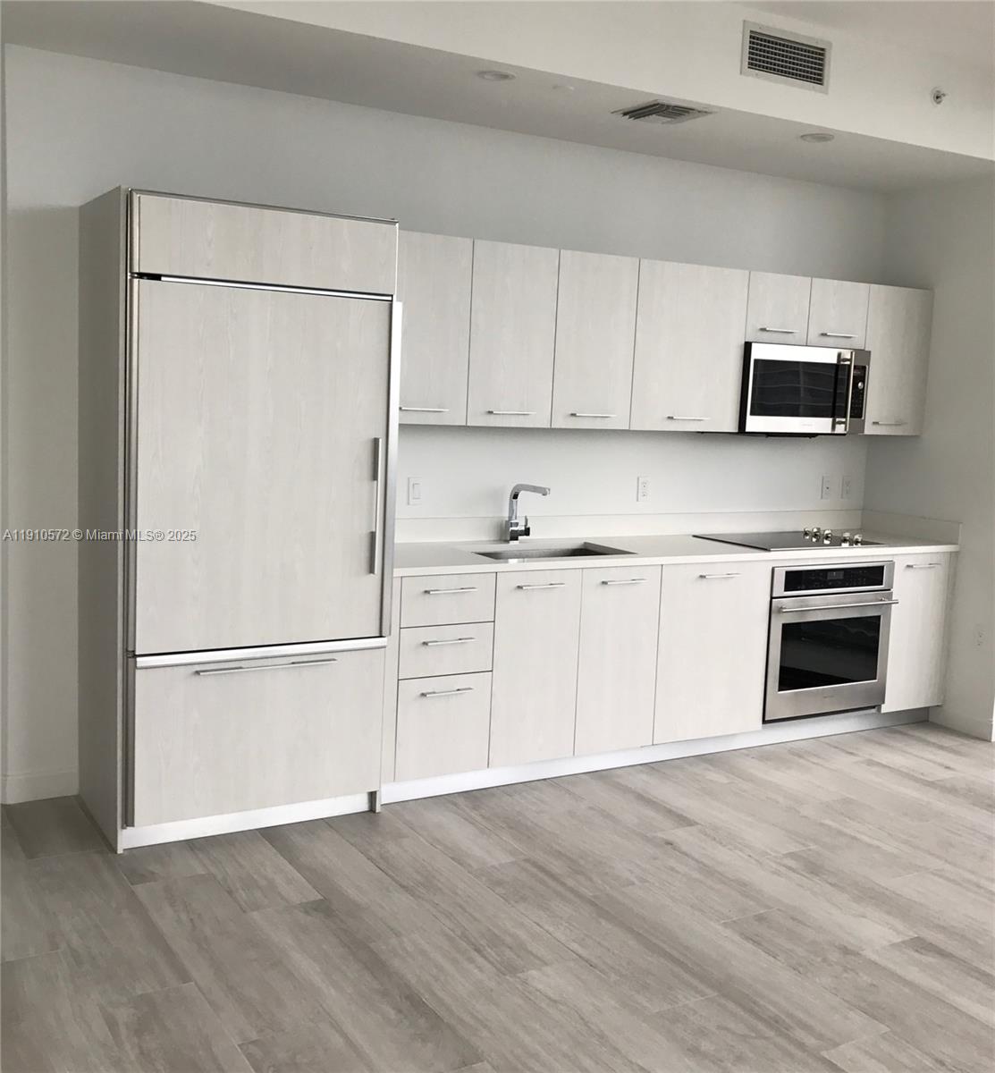 BRICKELL HEIGHTS WEST CON - Residential Lease