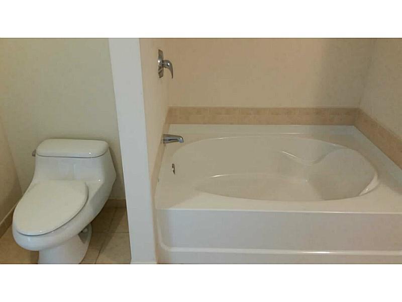 AVENTURA MARINA CONDO NUM - Residential Lease