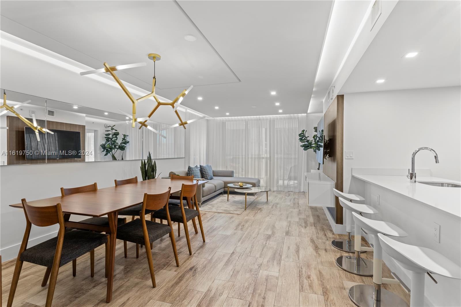 THE IVORY RESIDENCE CONDO - Residential Lease