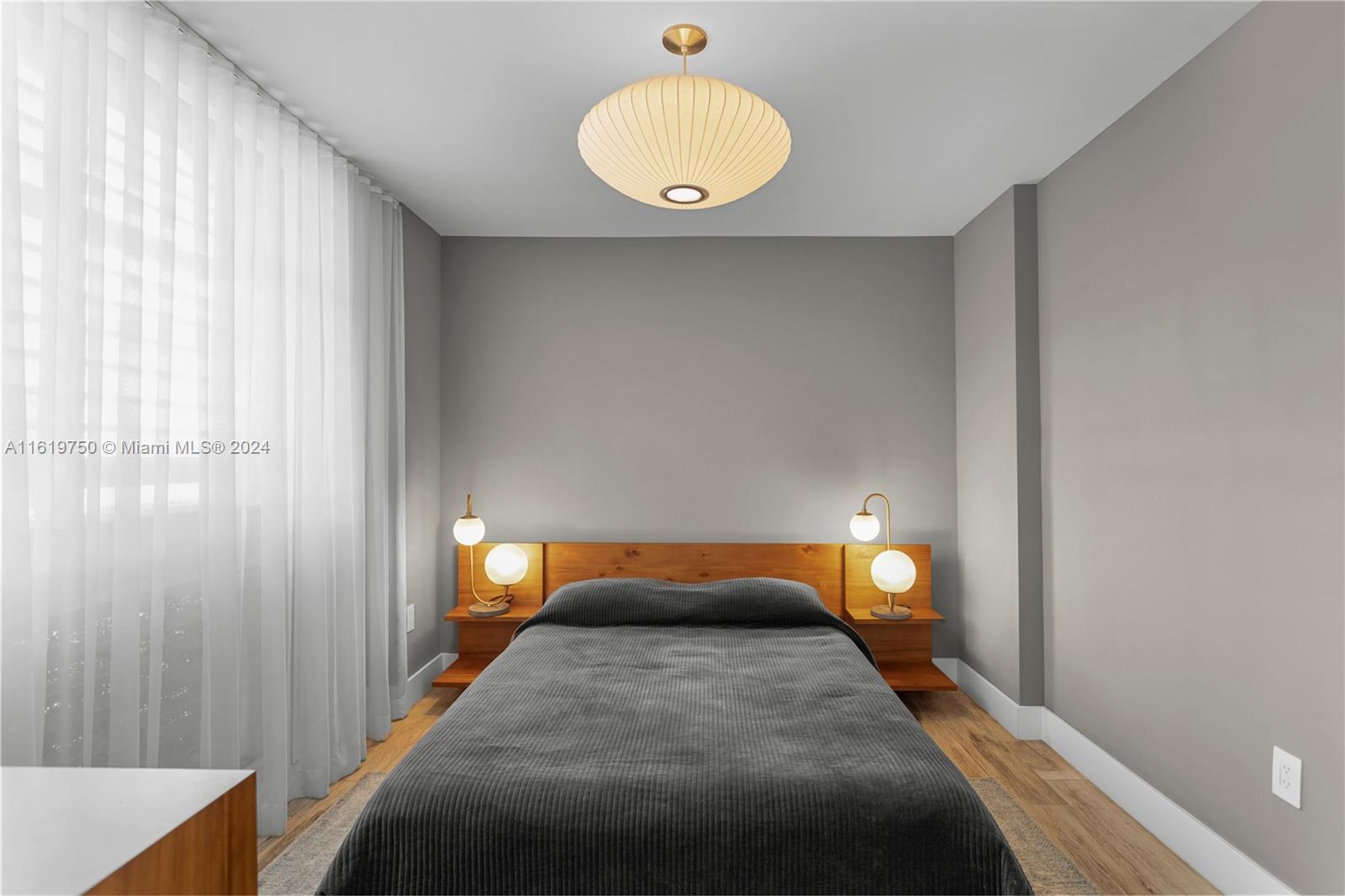 THE IVORY RESIDENCE CONDO - Residential Lease