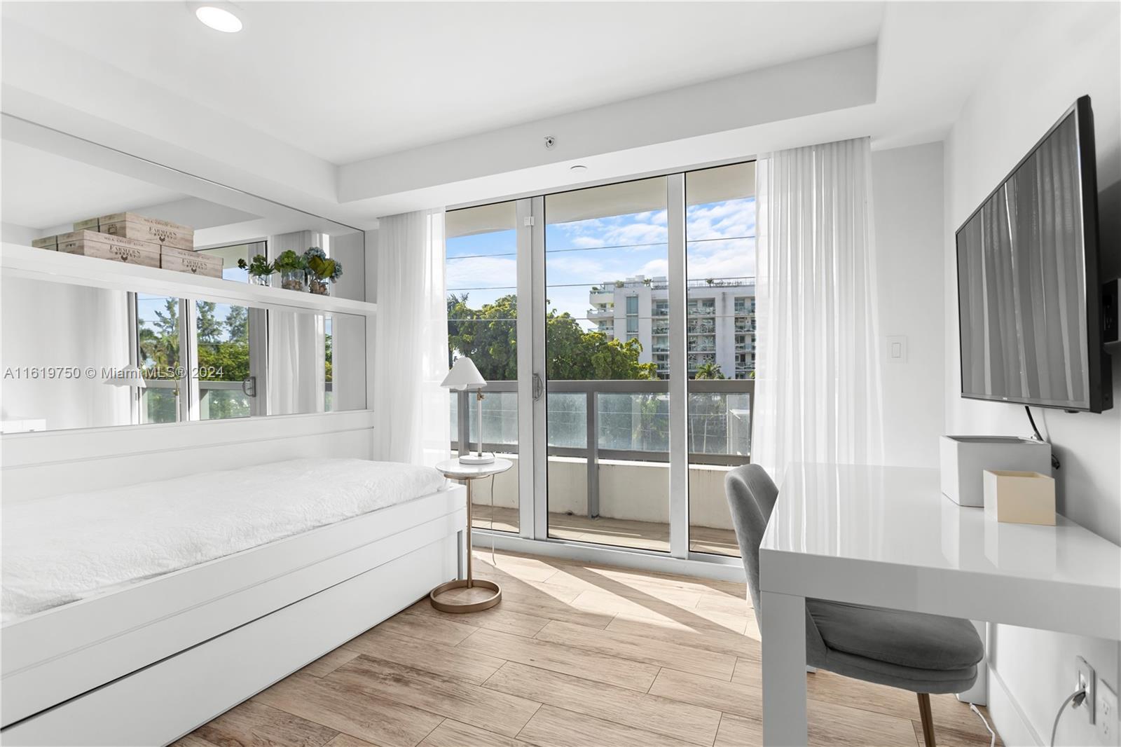 THE IVORY RESIDENCE CONDO - Residential Lease