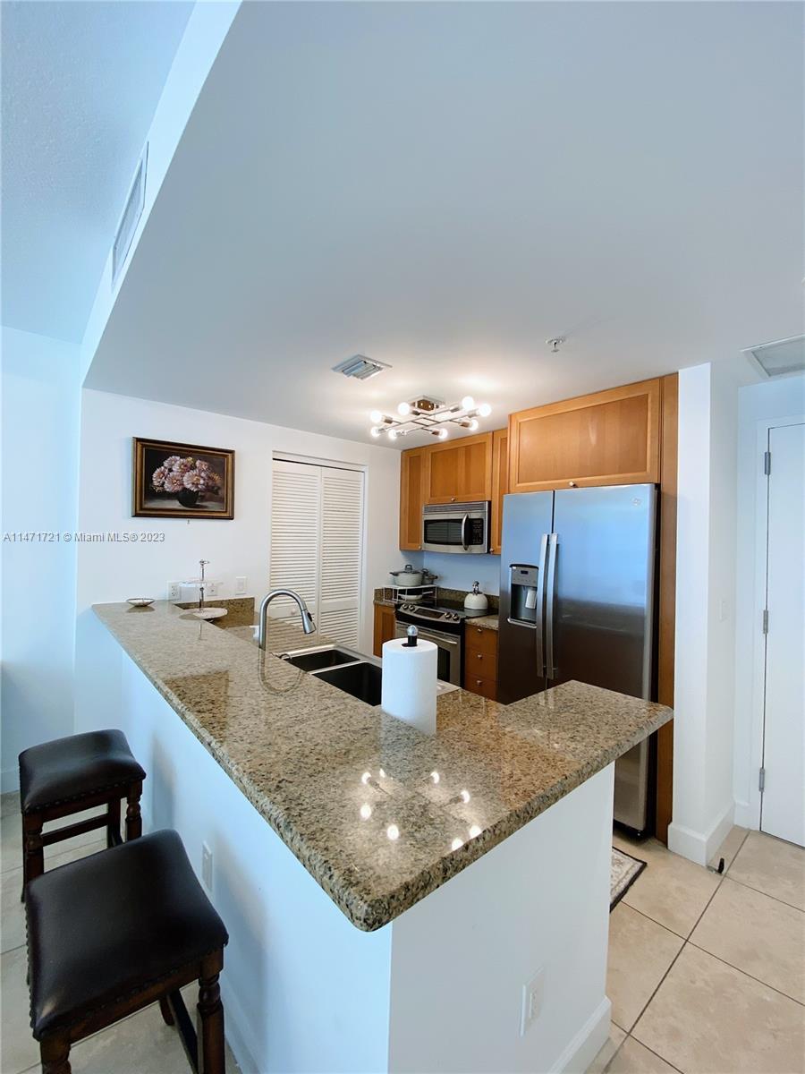 55 MERRICK CONDO - Residential Lease