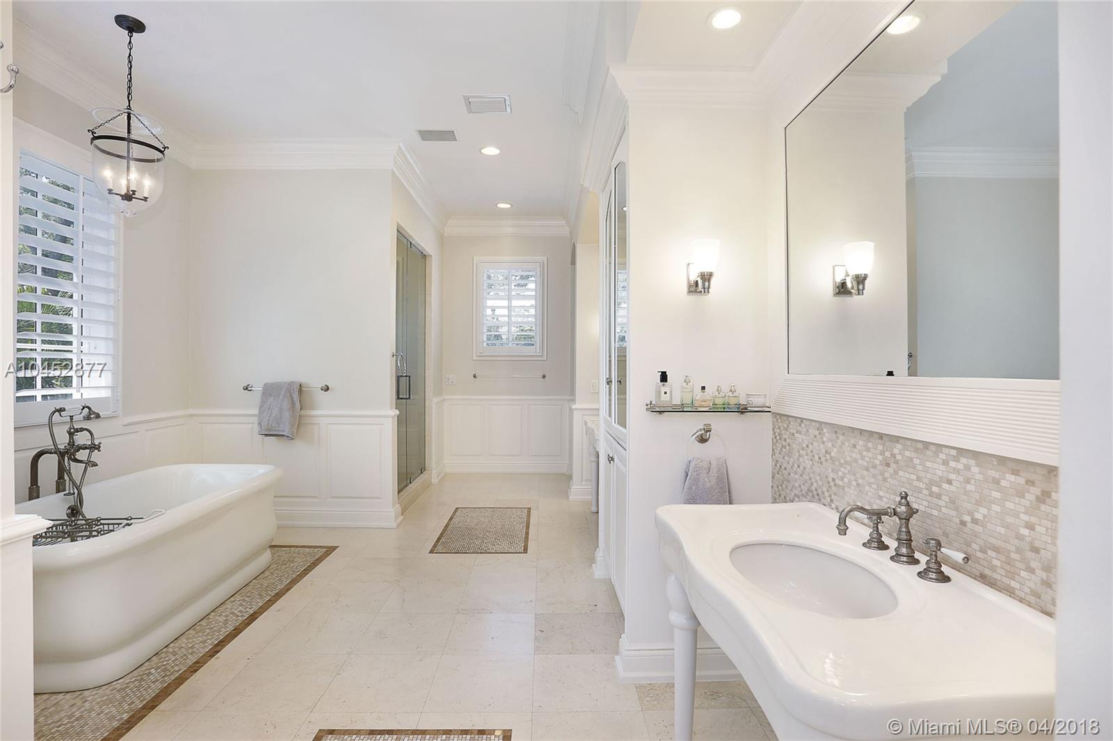 STONEGATE - Residential