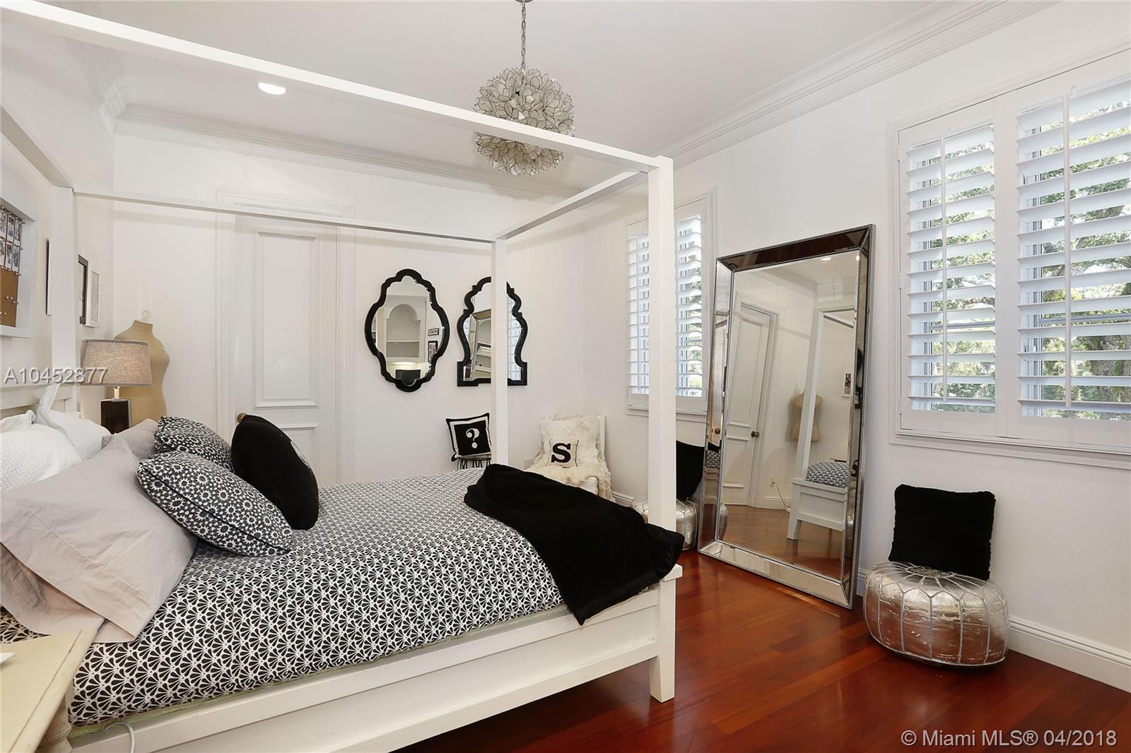 STONEGATE - Residential