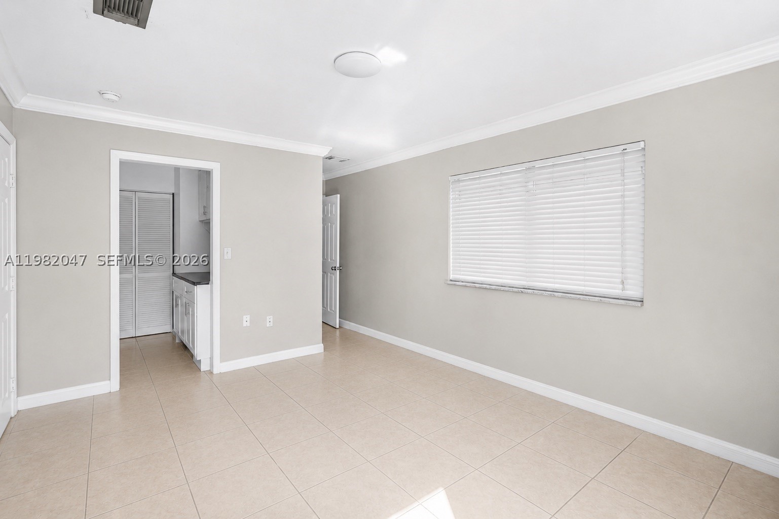 ESTATE HOMES - Residential