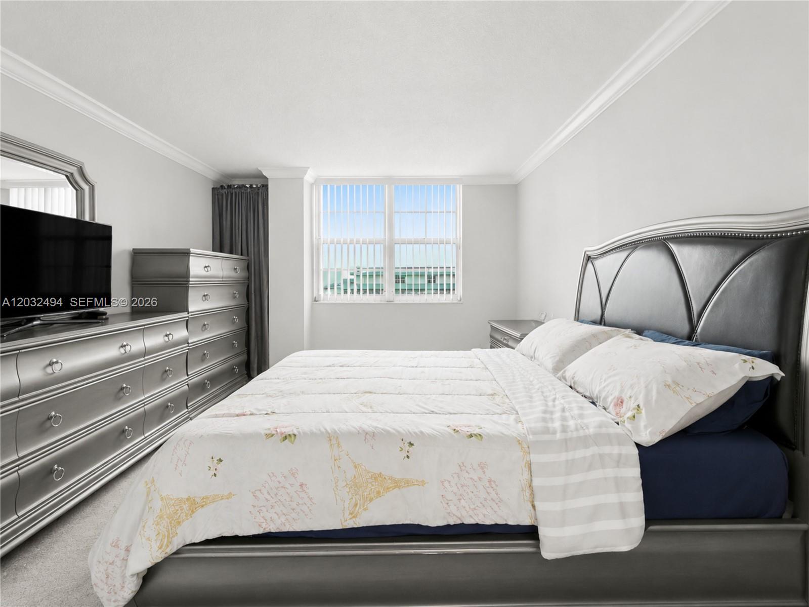 ARLEN BEACH CONDO - Residential