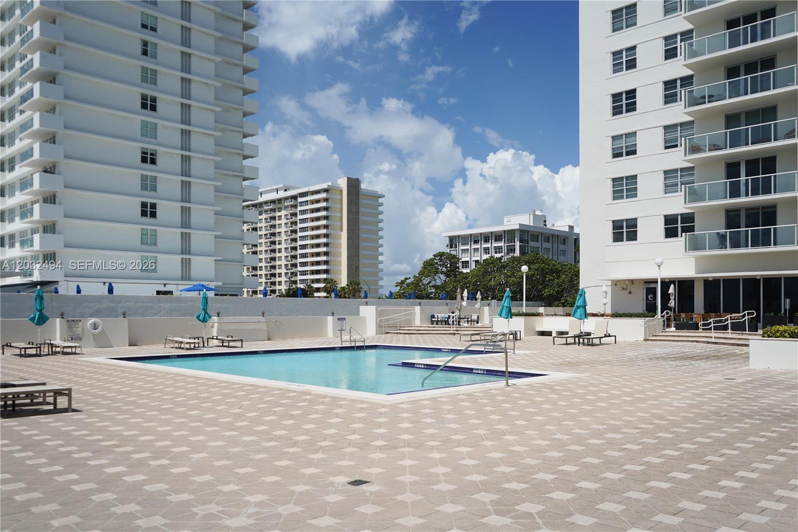 ARLEN BEACH CONDO - Residential