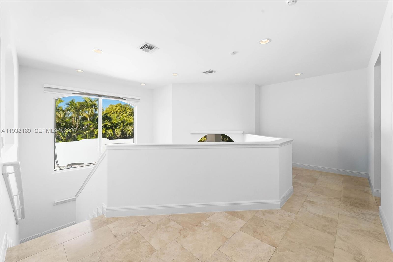 BISCAYNE POINT - Residential