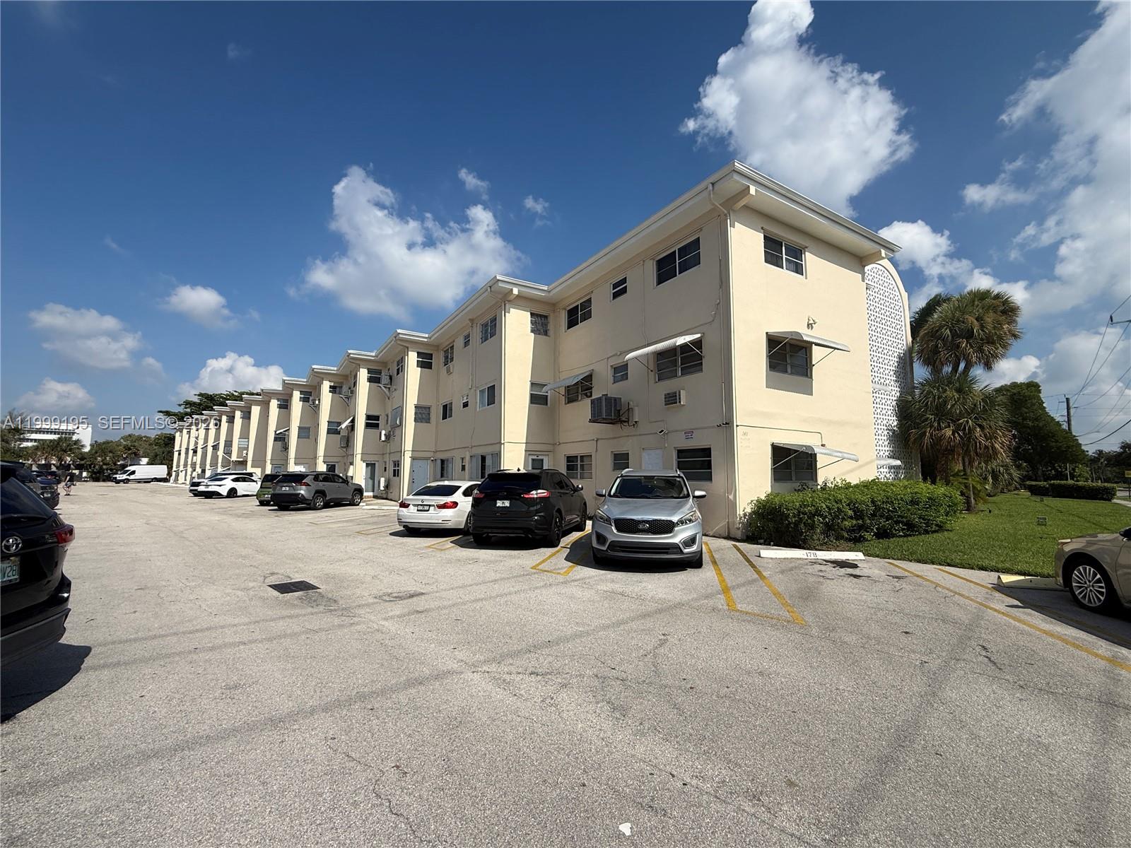 ELDORADO COUNTRY CLUB TOW - Residential