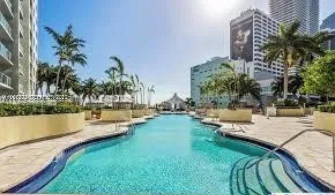 VIZCAYNE SOUTH CONDO - Residential