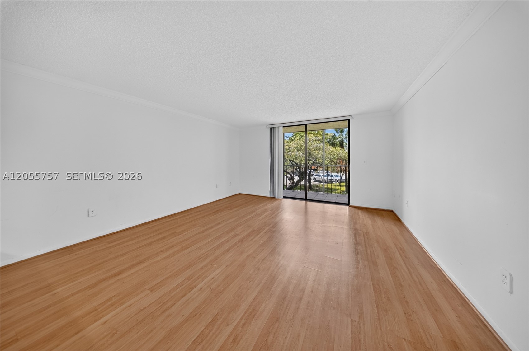 THE HORIZONS CONDO #3 - Residential