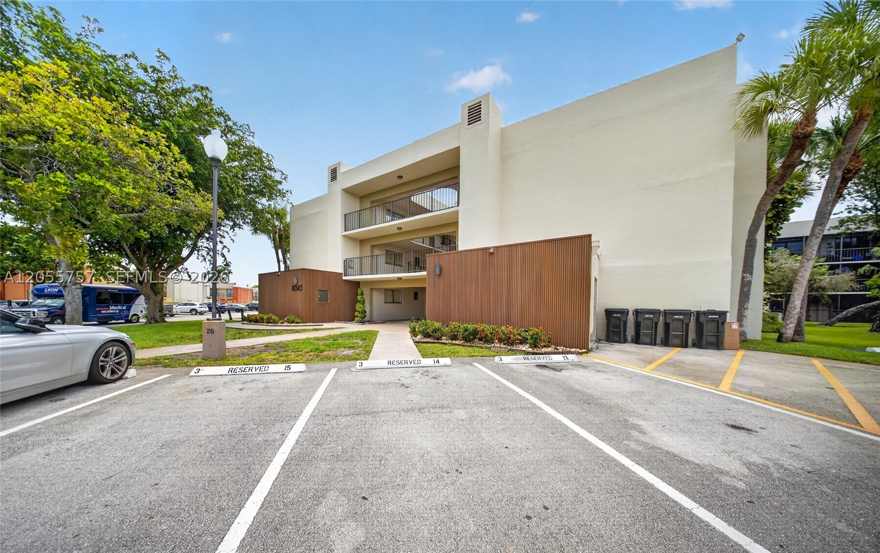 THE HORIZONS CONDO #3 - Residential