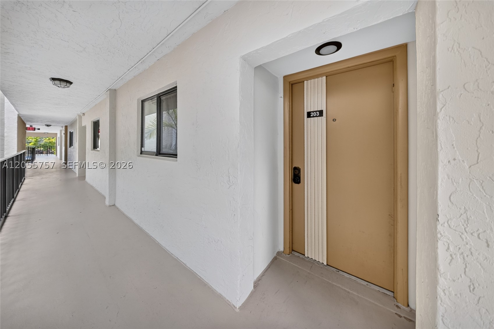 THE HORIZONS CONDO #3 - Residential
