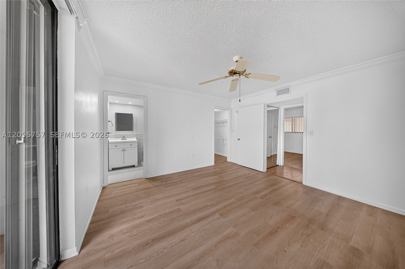 THE HORIZONS CONDO #3 - Residential