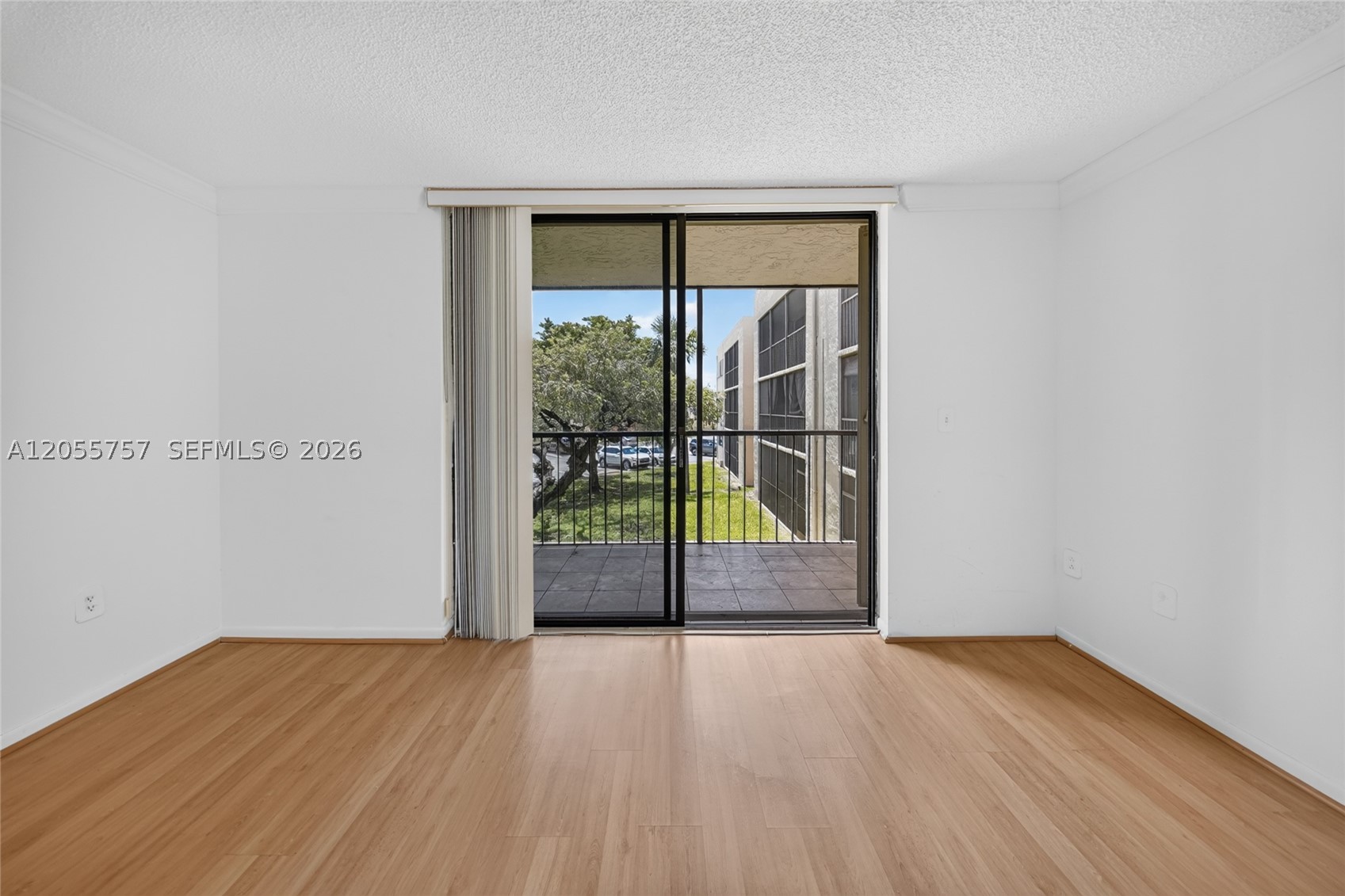 THE HORIZONS CONDO #3 - Residential