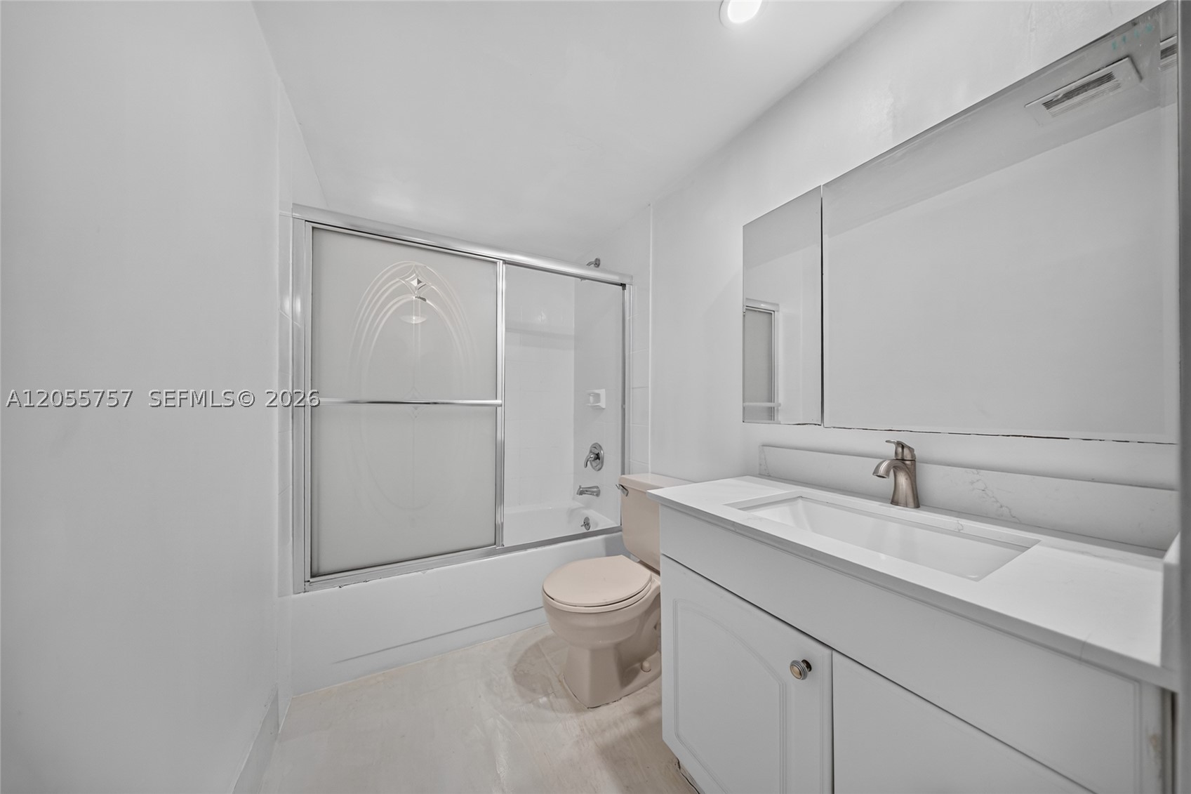 THE HORIZONS CONDO #3 - Residential