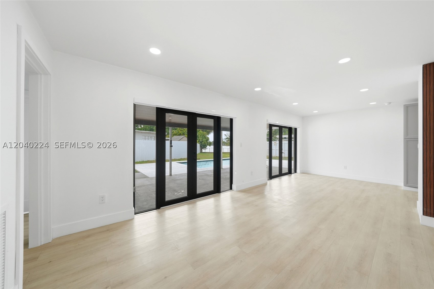 LAKE LAURENCE NORTH - Residential