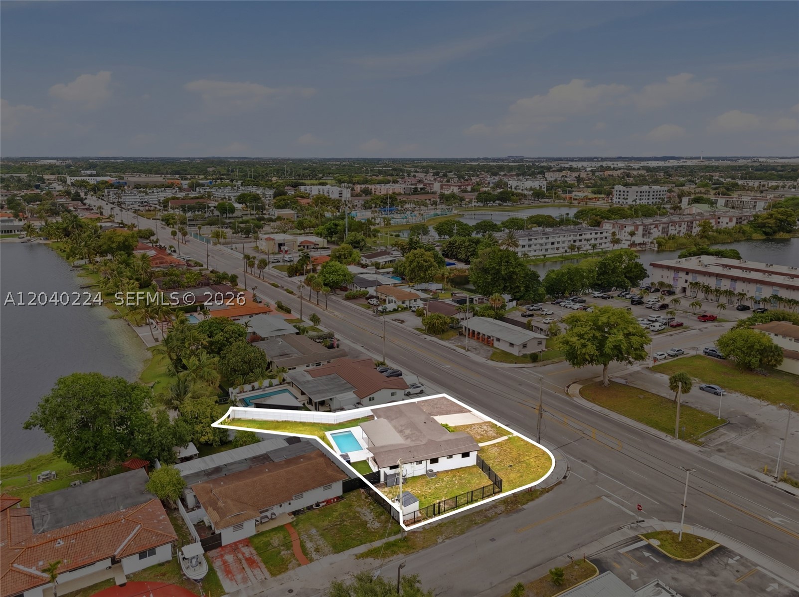 LAKE LAURENCE NORTH - Residential