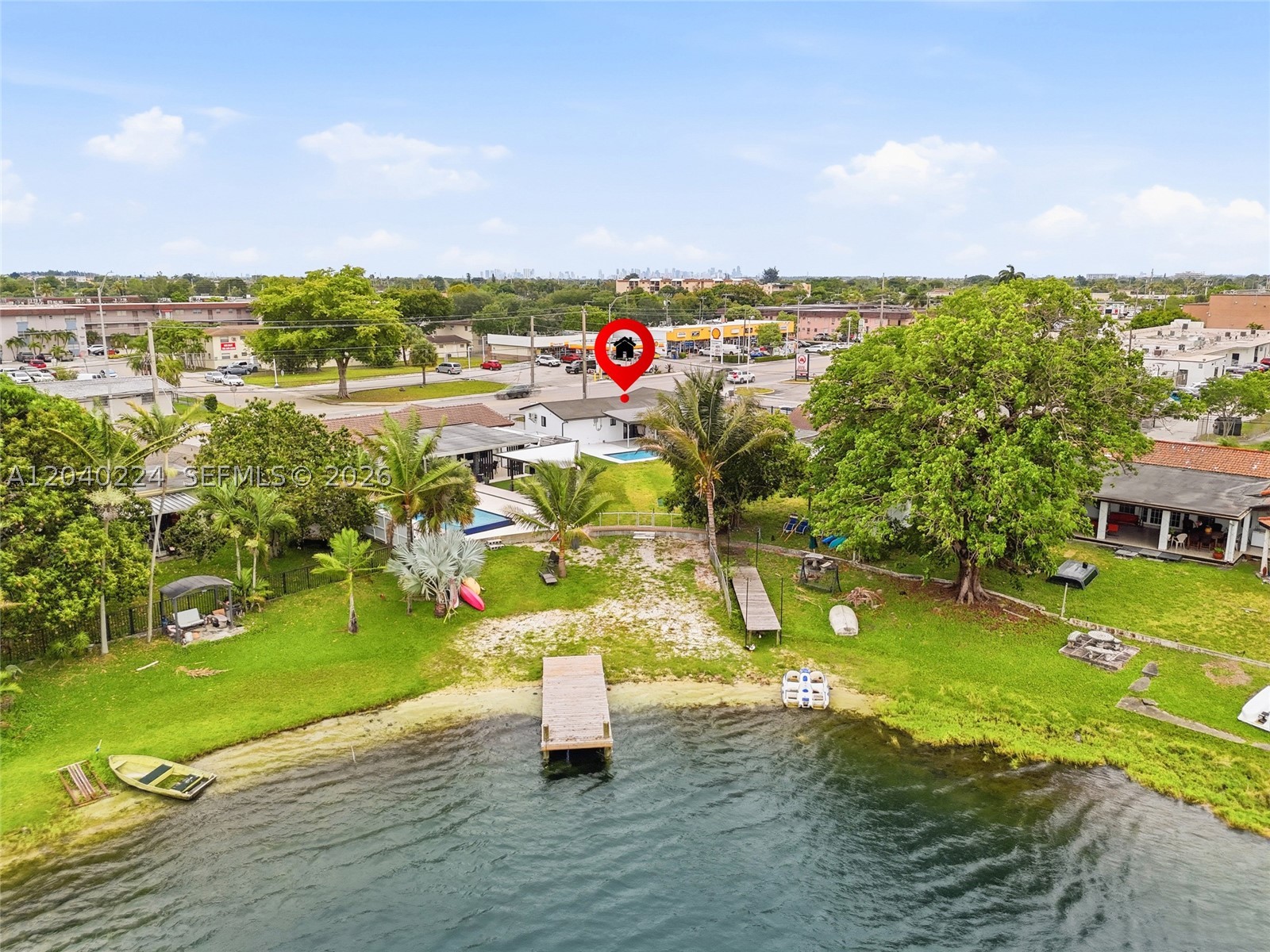 LAKE LAURENCE NORTH - Residential